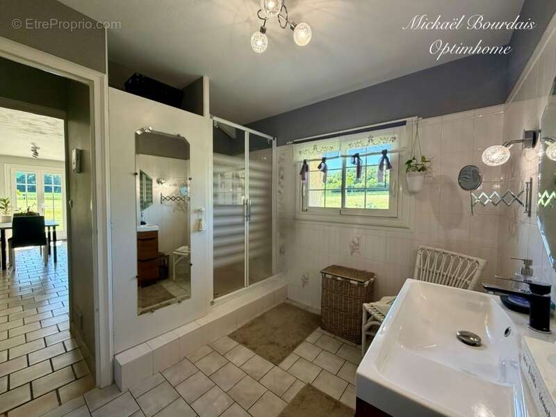 Maison de caractère 230 m2 avec 7 hectares de prairie – Vie de plain-pied – Secteur Oizé - photo 21