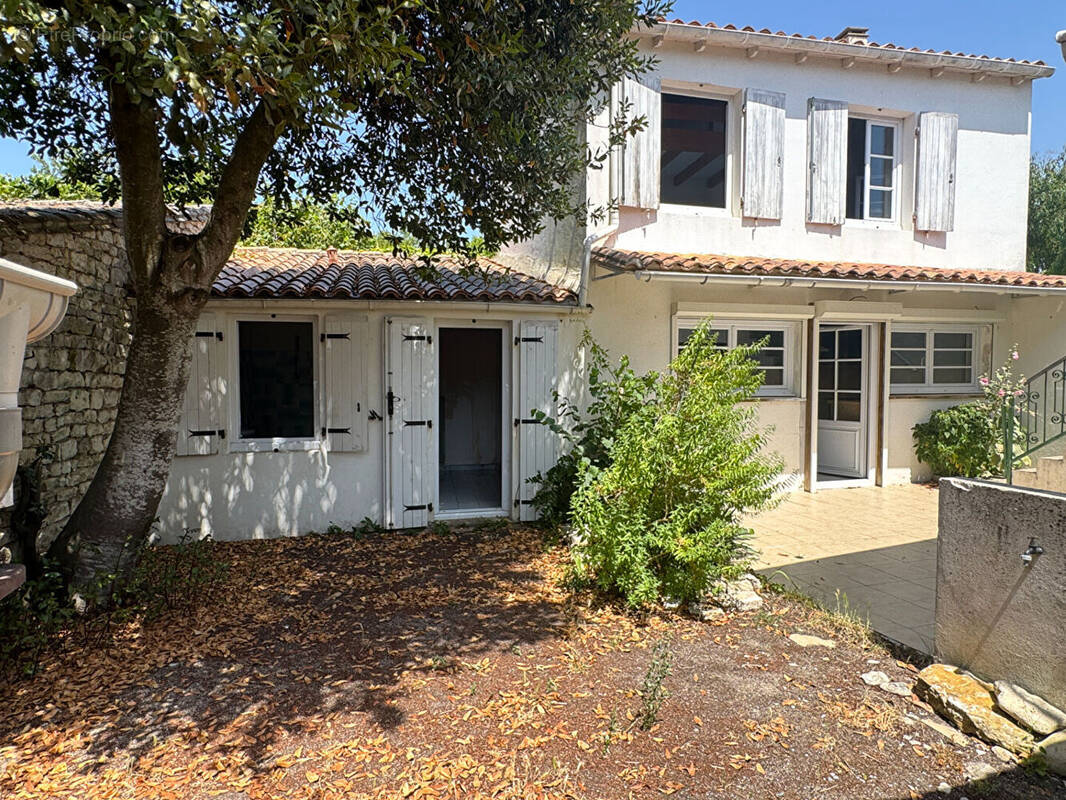 Maison 3 pièces 60 m² · à Sainte-Marie-de-Re · 60 m² · 378 000 €