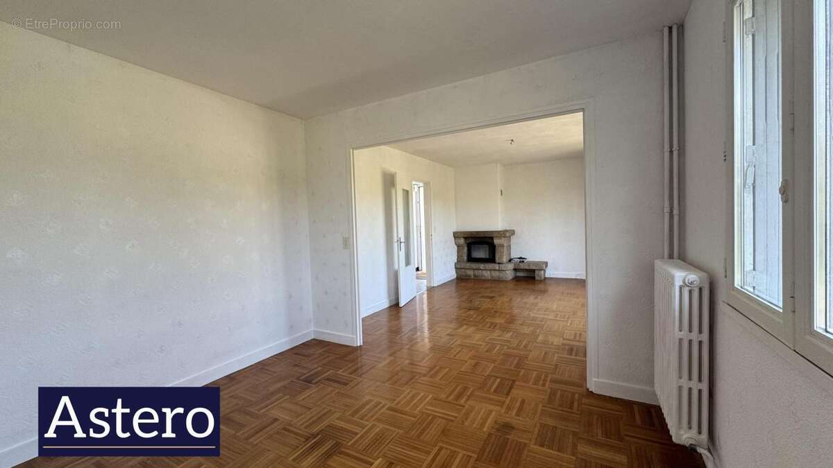 Maison à GUEMENE-SUR-SCORFF