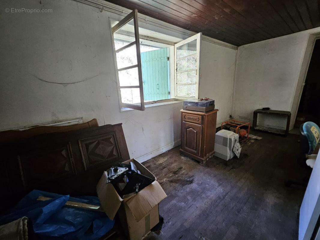 Maison à CHATEAU-L&#039;EVEQUE