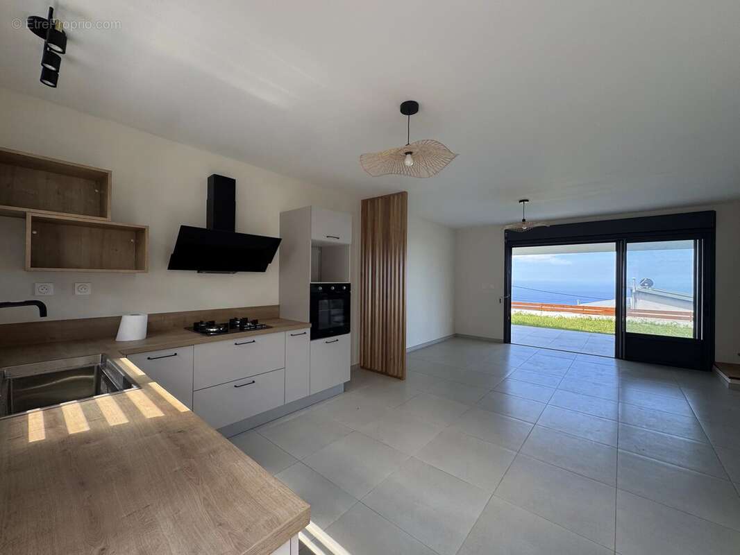 Maison à PETITE-ILE