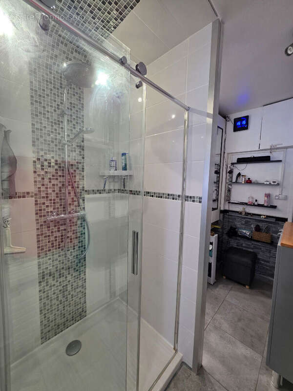 Maison à CREVECOEUR-LE-GRAND