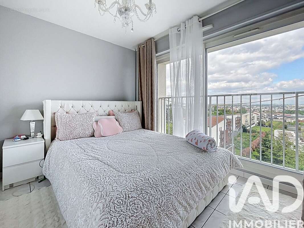 Photo 3 - Appartement à VENISSIEUX