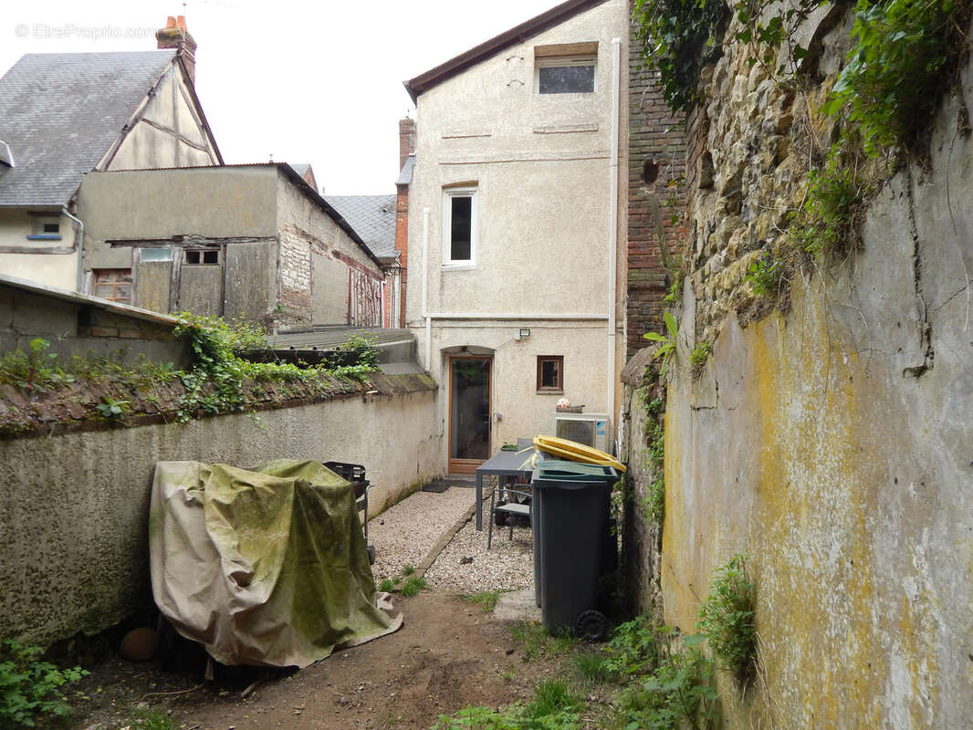 Maison à QUILLEBEUF-SUR-SEINE