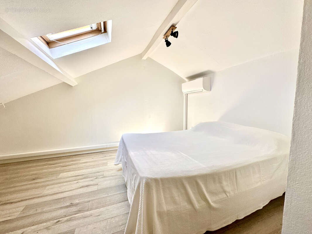 Appartement à MAUGUIO