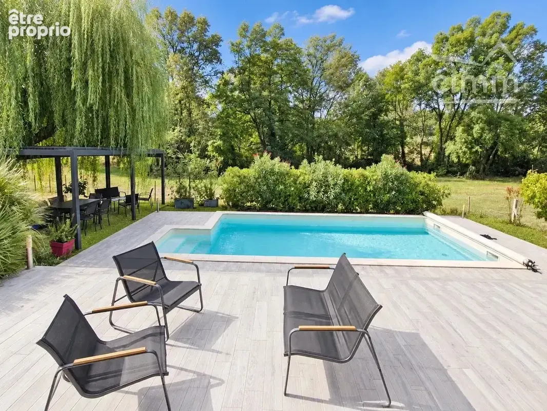 Maison T4 avec Piscine à Montguyon (17) - photo 12