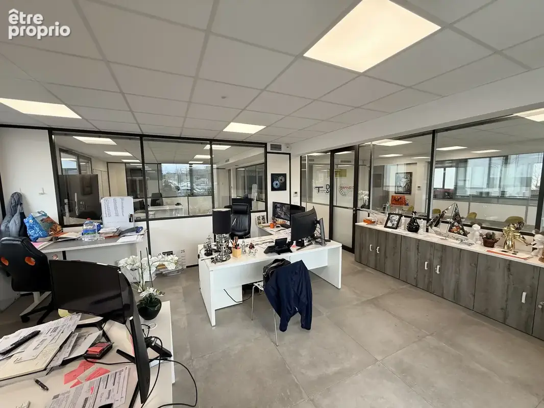 Bureaux 154 m2 à Fréjus - photo 8