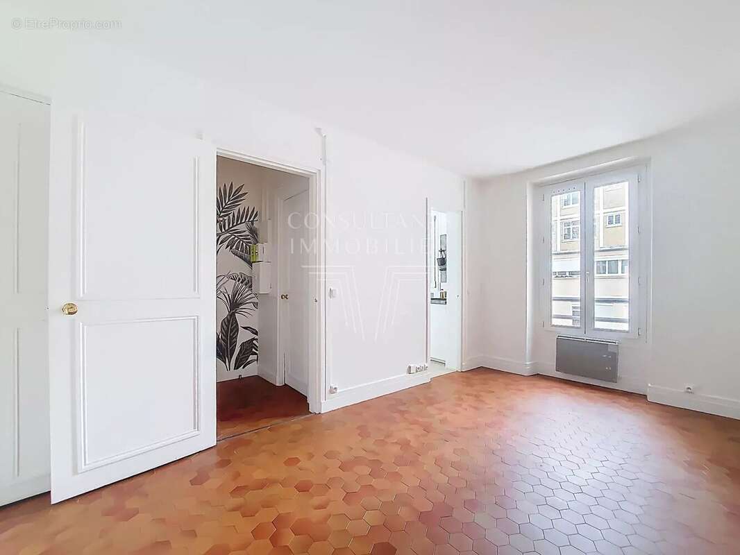 Appartement à PARIS-7E