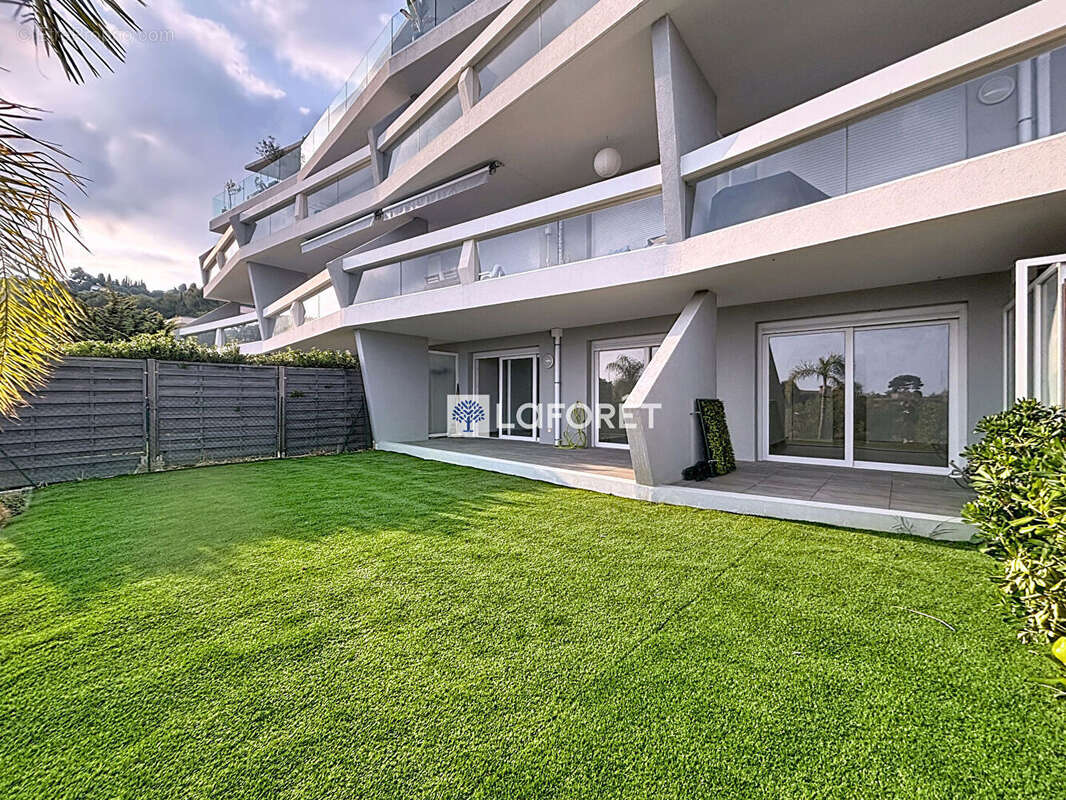 Appartement à ROQUEBRUNE-CAP-MARTIN