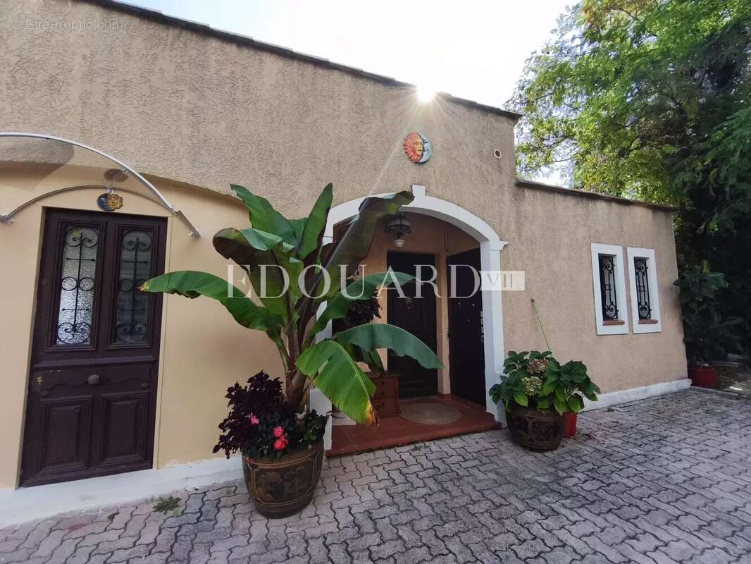 Maison à SAINTE-AGNES