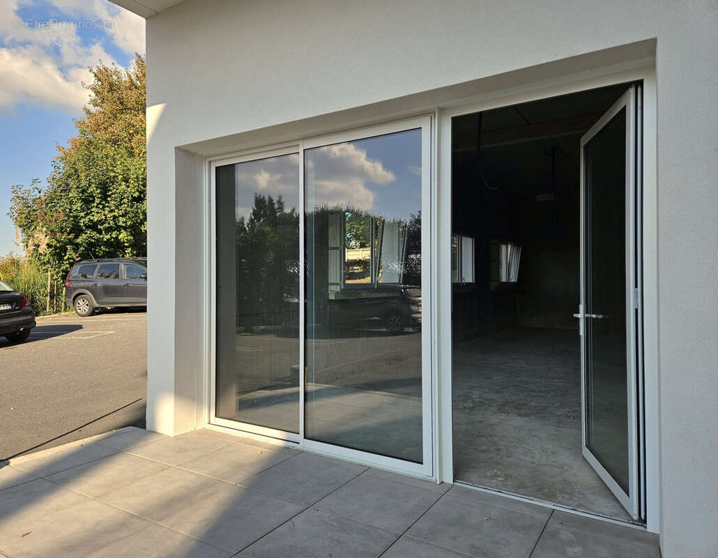 Commerce à BARAQUEVILLE