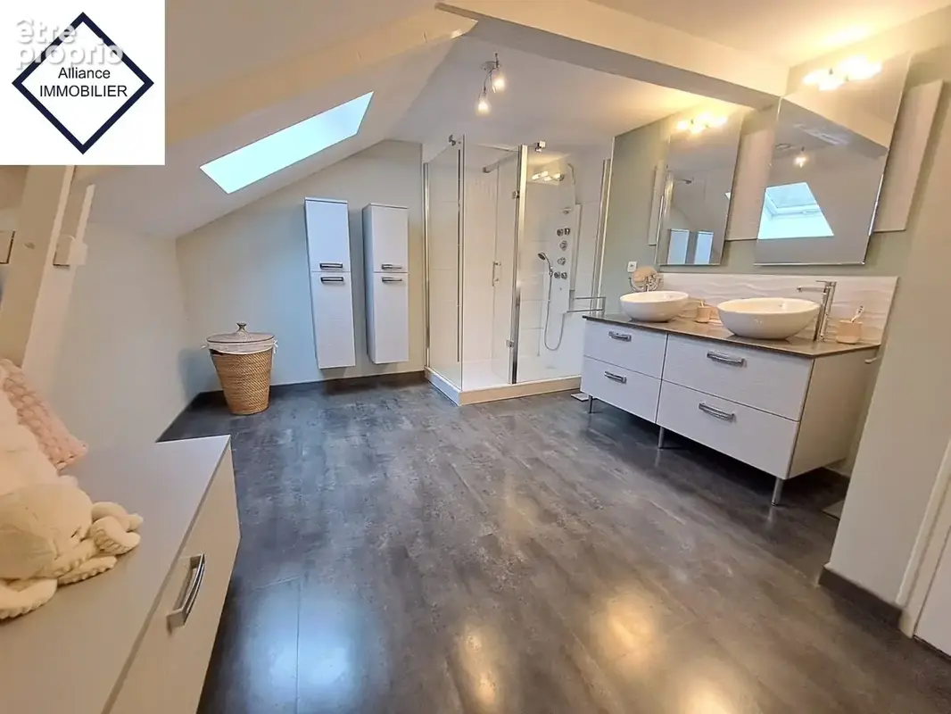 Maison 8 pièces 169 m² à vendre à Montauban-De-Bretagne (35360) - photo 4