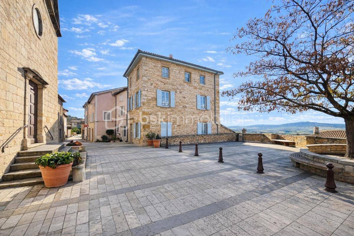 Appartement à POMMIERS