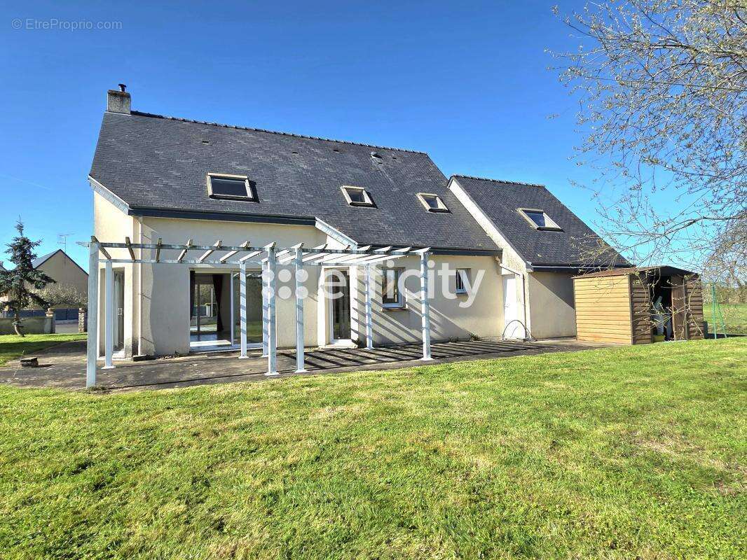 Maison 143 m² à Courtillers  - photo 19
