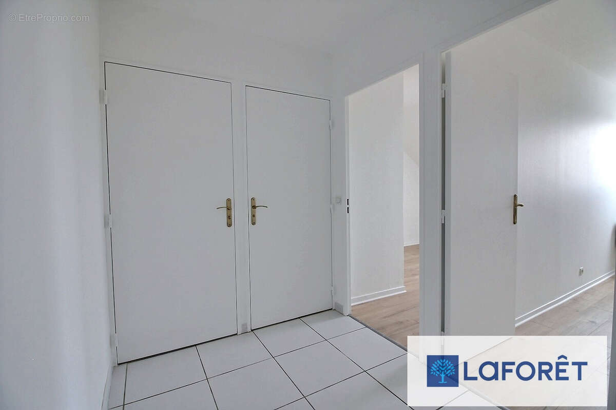 Appartement à GRIGNY