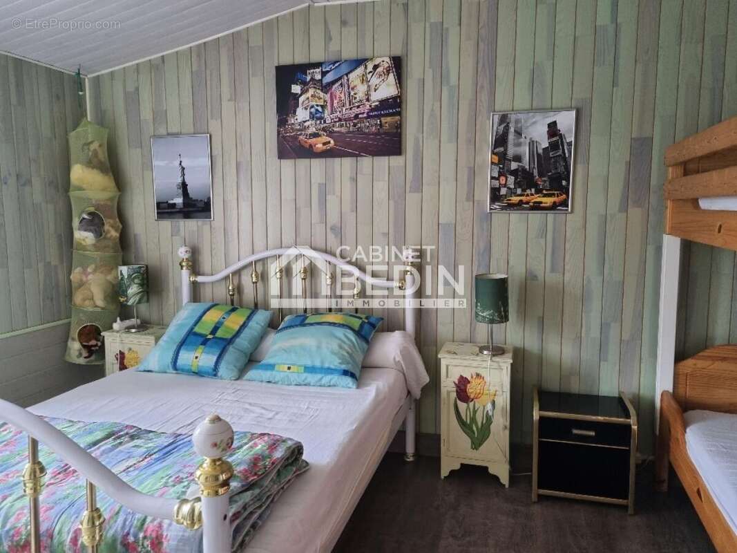 Maison à SAINTE-EULALIE-EN-BORN