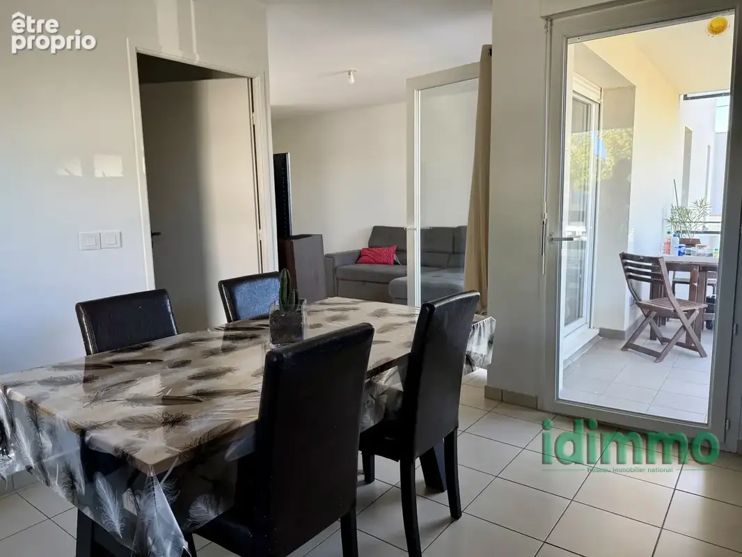 T4 de 74,92 avec Terrasse à MIONS Parking fermée - photo 3