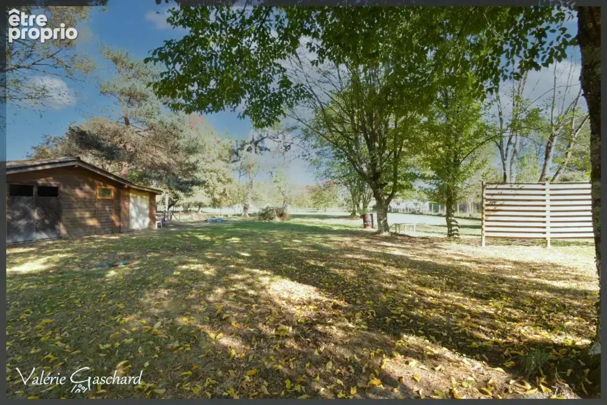 Ménesplet (proche Montpon-Ménestérol) Maison de  130 m² en parfait état - photo 17