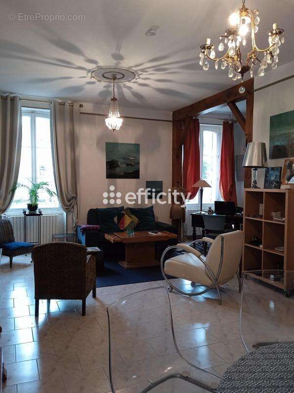 Maison à MAUVES-SUR-HUISNE