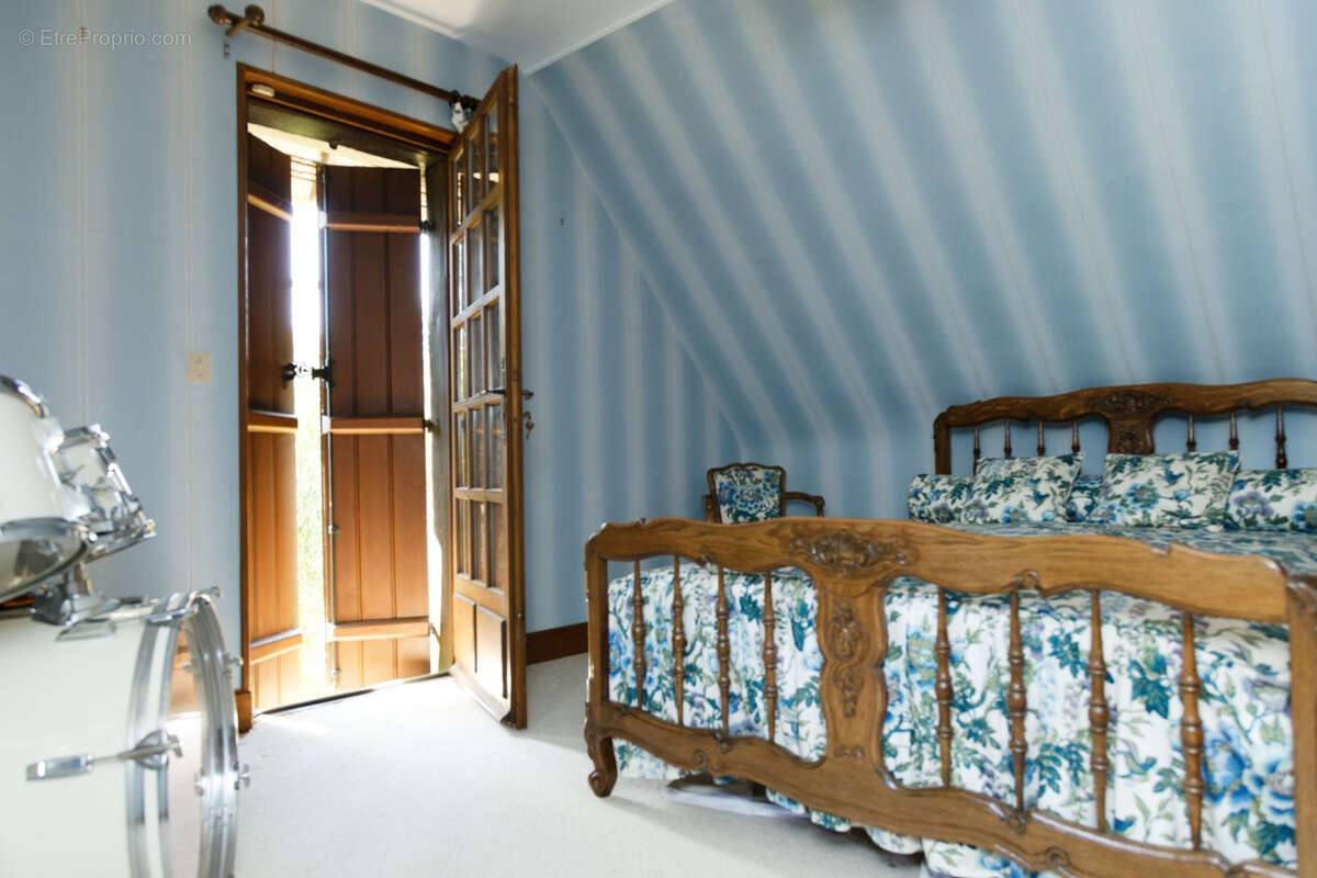 Maison PONT L'EVEQUE 4 pièce(s), 96 m² (146.44 m² au sol) 3 ch dt 1 au rdc, 13056 m² dont prairie - photo 9