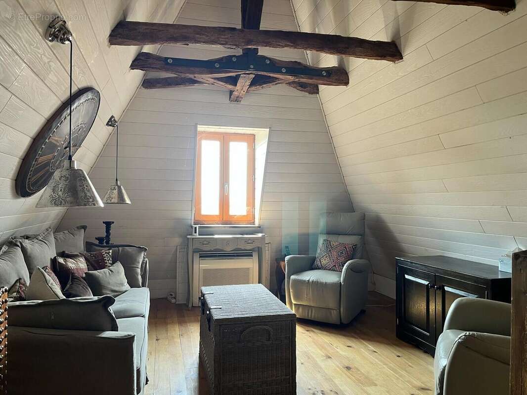 EXCLUSIVITE LABEL PIERRES. L'Élégance Discrète d'une Maison de Village, avec tous commerces - photo 17