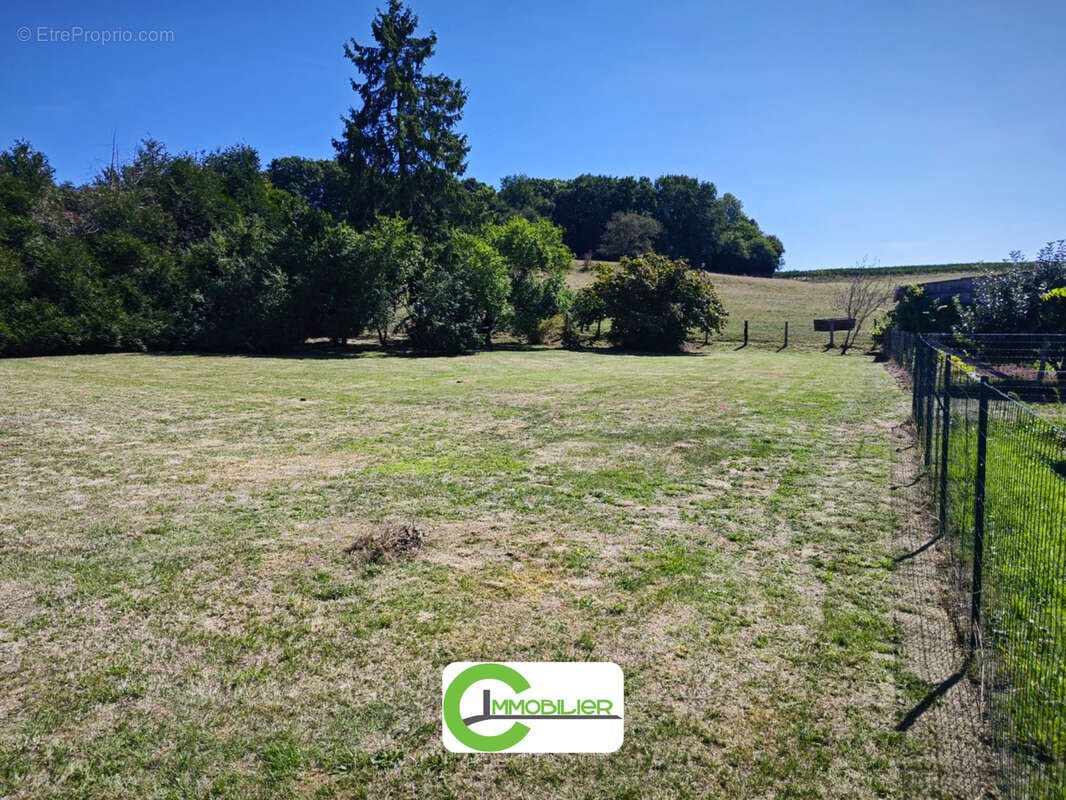 Terrain à DOLLON