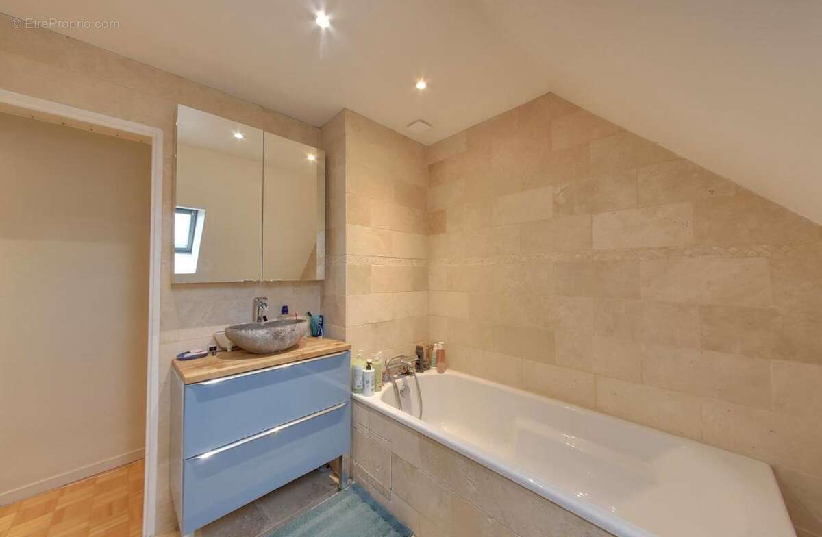 Maison à TREMBLAY-EN-FRANCE