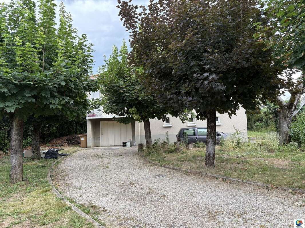 Maison à SAINT-LAURENT-DE-MURE