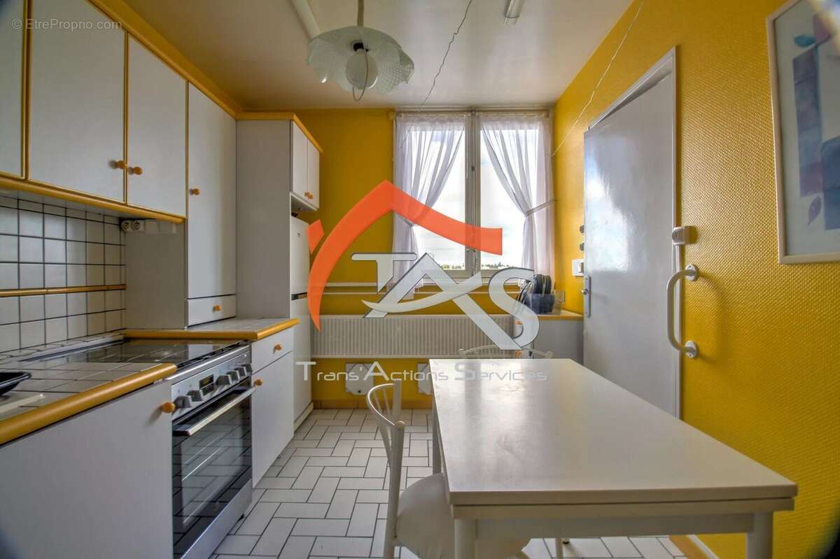 Appartement à SAINT-ETIENNE