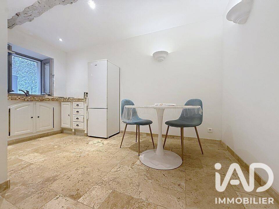 Photo 1 - Appartement à CHATEAUNEUF-GRASSE