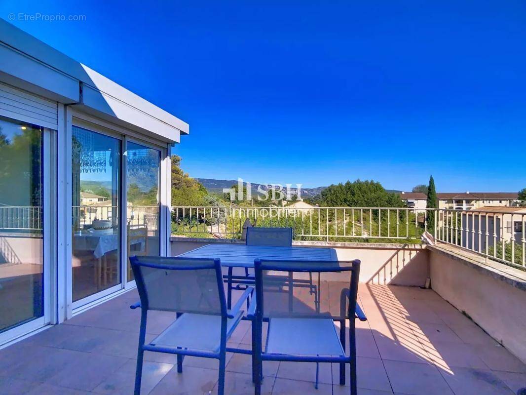 Appartement à L&#039;ISLE-SUR-LA-SORGUE