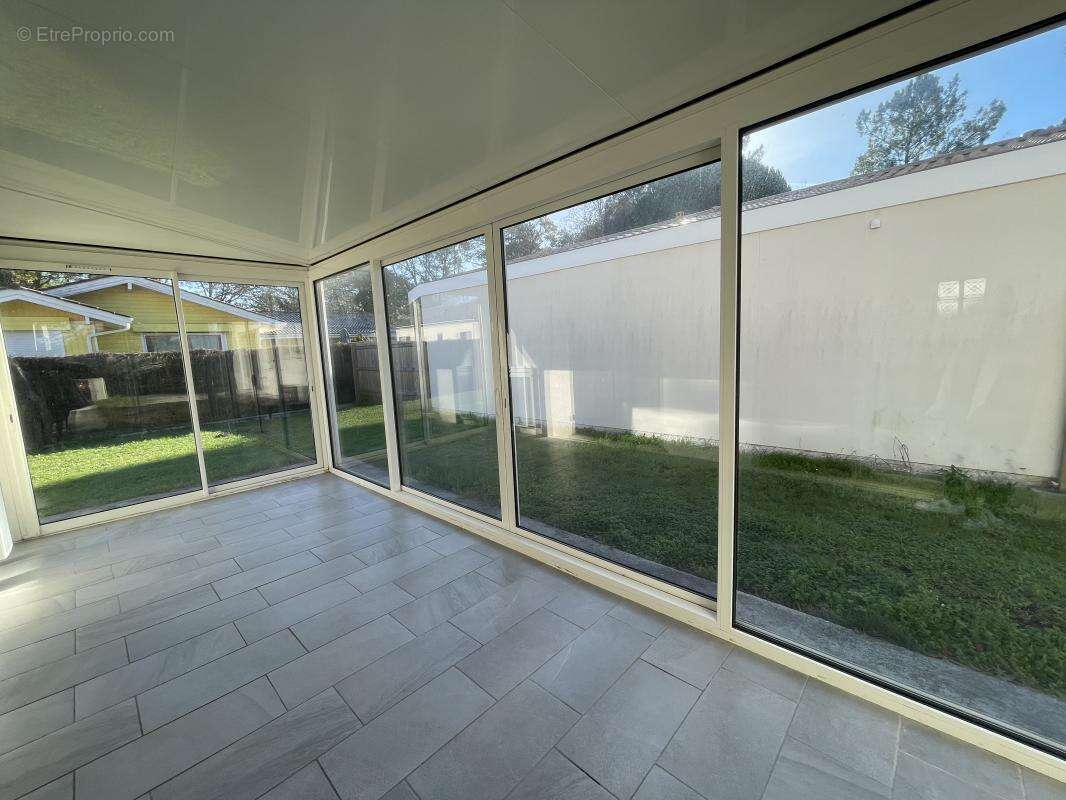 Maison à MARTIGNAS-SUR-JALLE