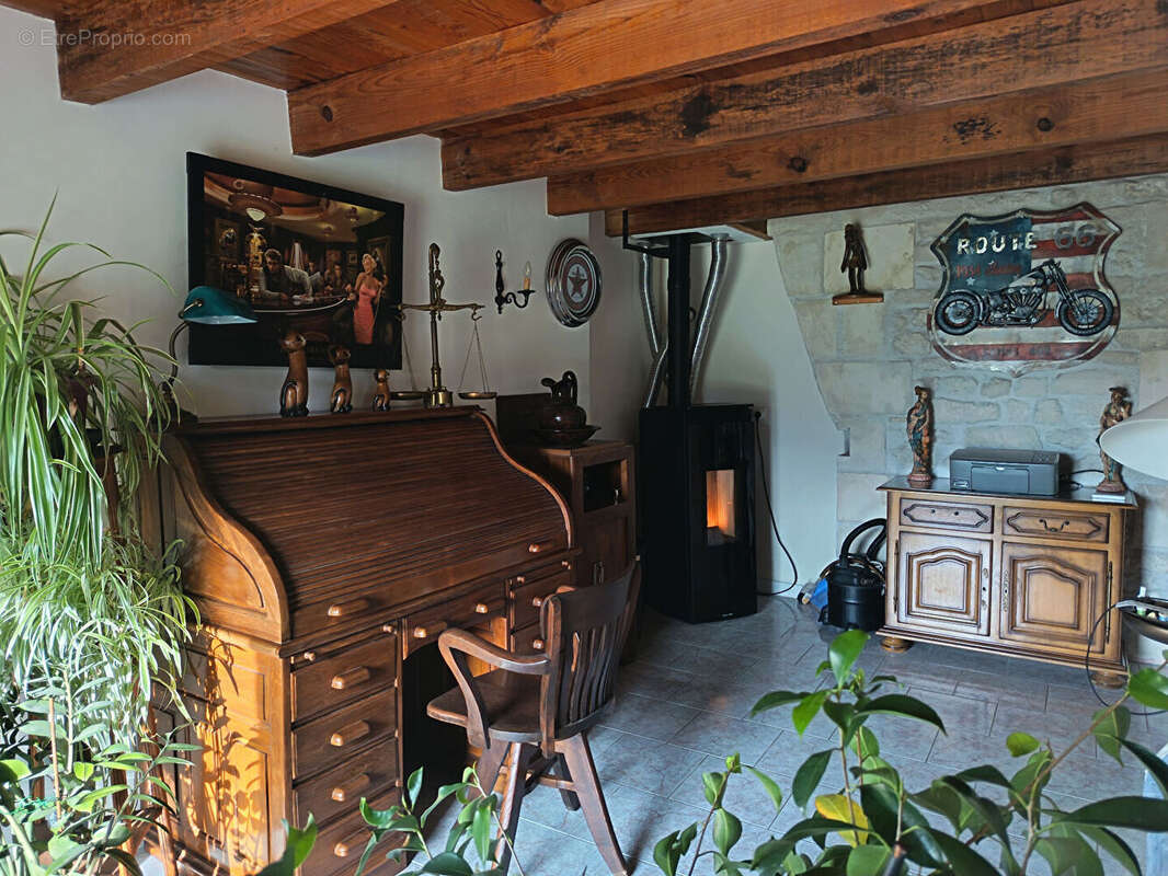 Maison à CHERMIGNAC