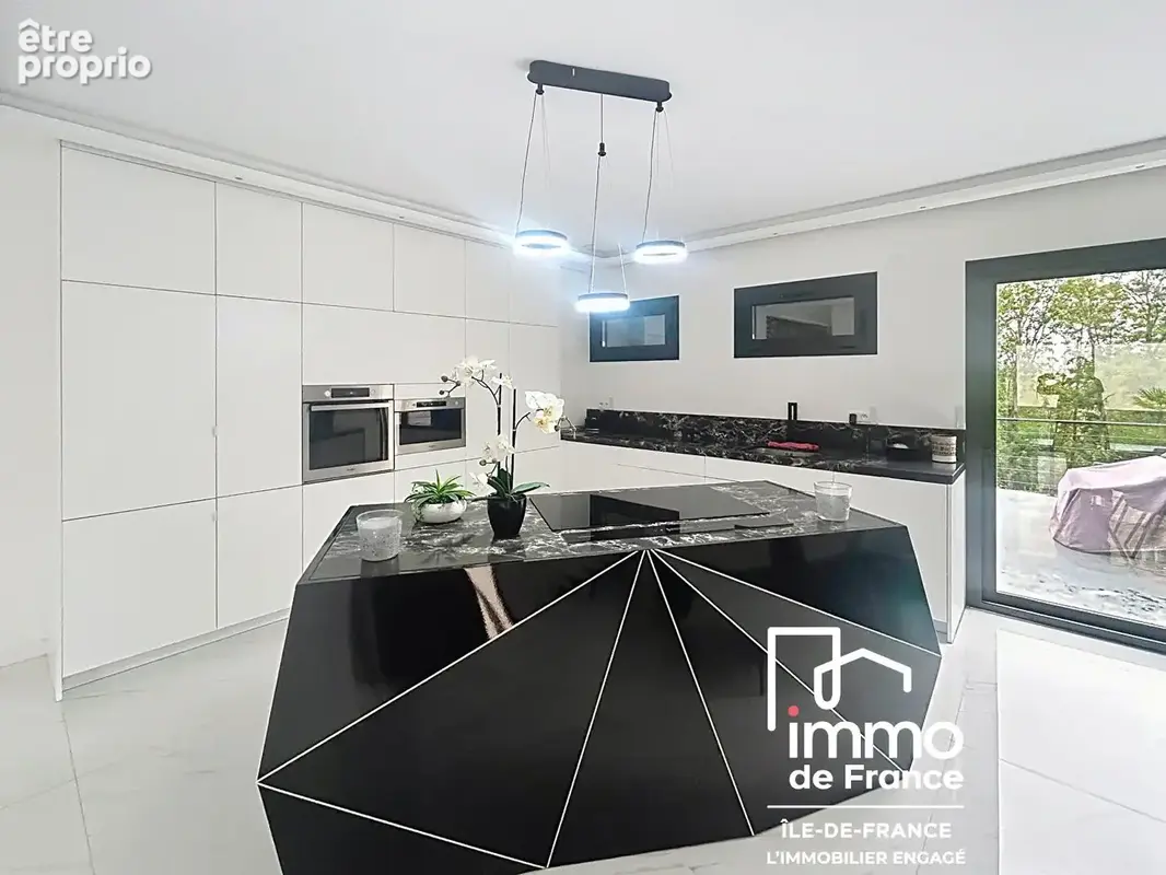 Maison Montfermeil 7 pièce(s) 175m2 - photo 10