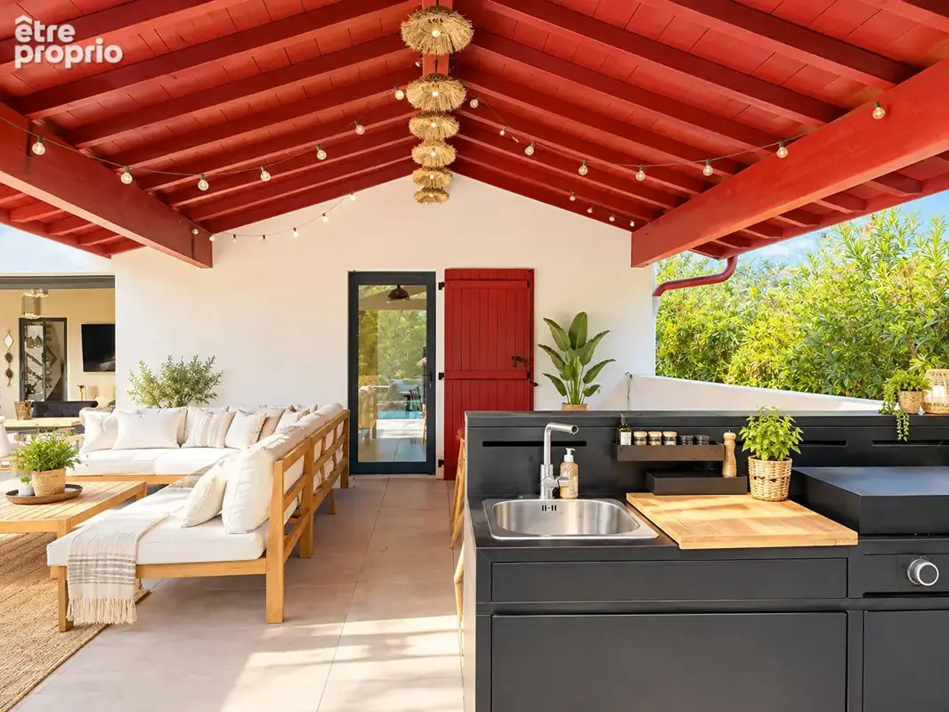 Maison de prestige récente 7 pièces à vendre à Bassussarry - 239,92 m² dont une studio indépendant - Garage - photo 10