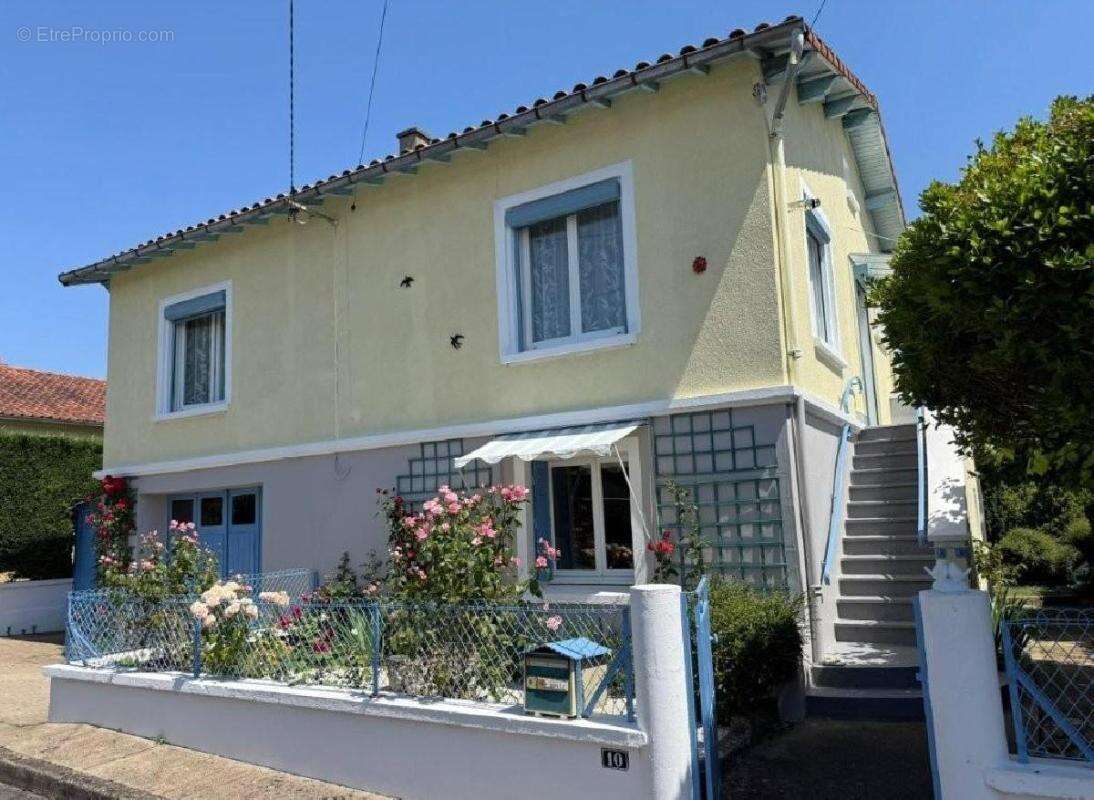 Maison à CIVRAY