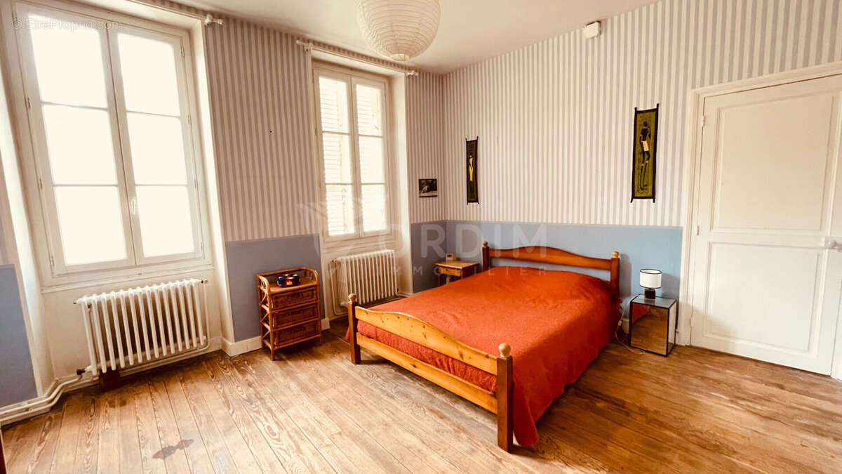 Maison à AUXERRE