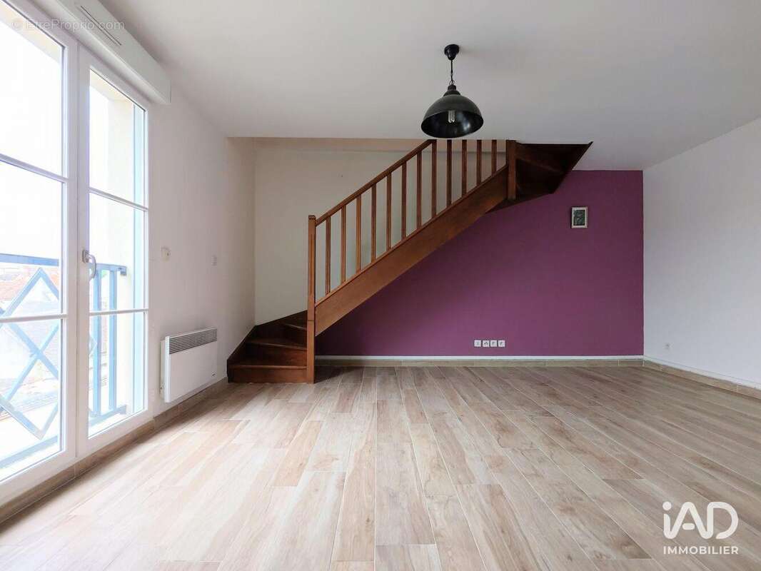 Photo 2 - Appartement à MONTEREAU-FAULT-YONNE