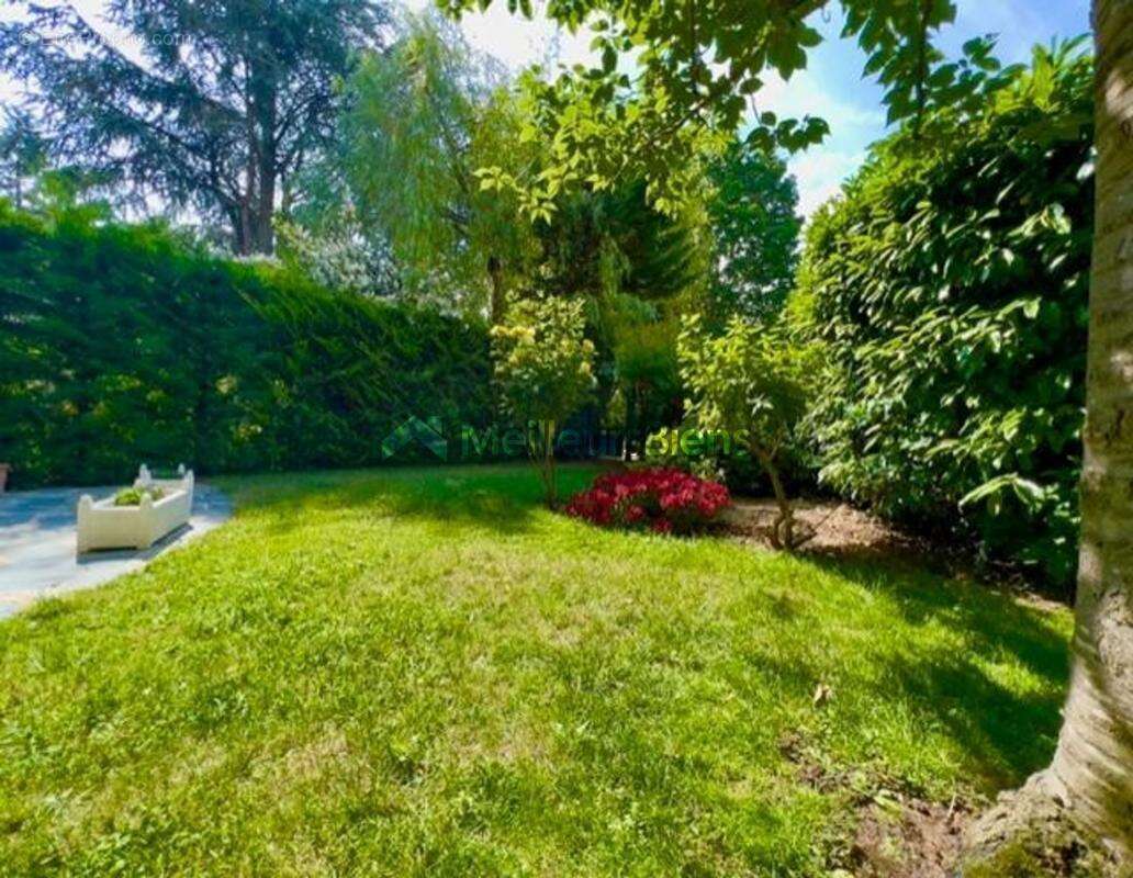 Appartement à LE CHESNAY