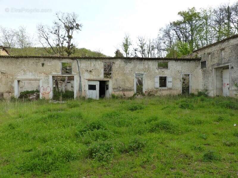 Maison 3000 m² à Foix  - photo 10