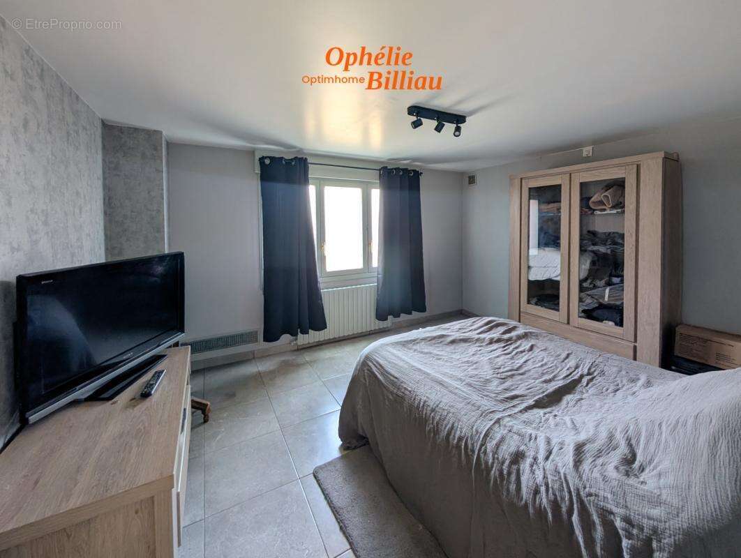 Semi plain pied Steenbecque  – Longère rénovée 4 chambres – Grand garage individuel - photo 7