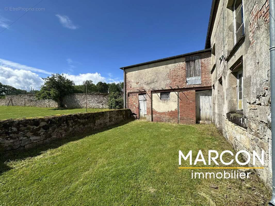 Maison à AUBUSSON