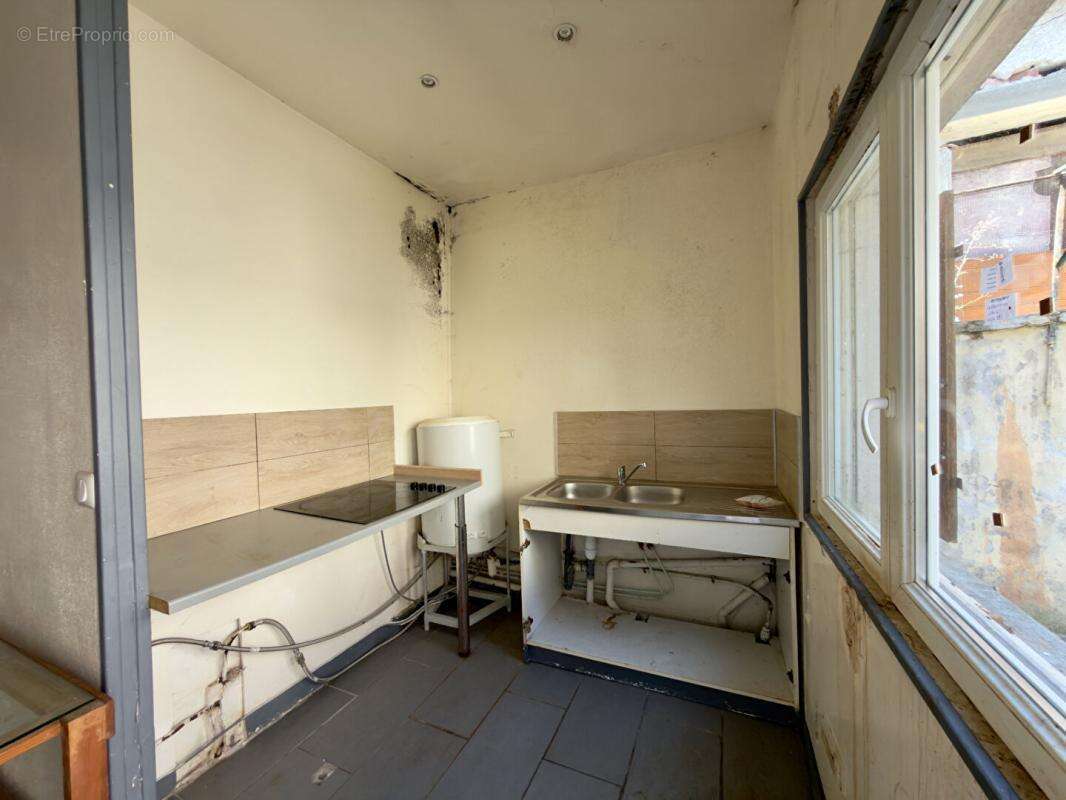 Immeuble Vierzon 2 pièce(s) 60 m2 - photo 2