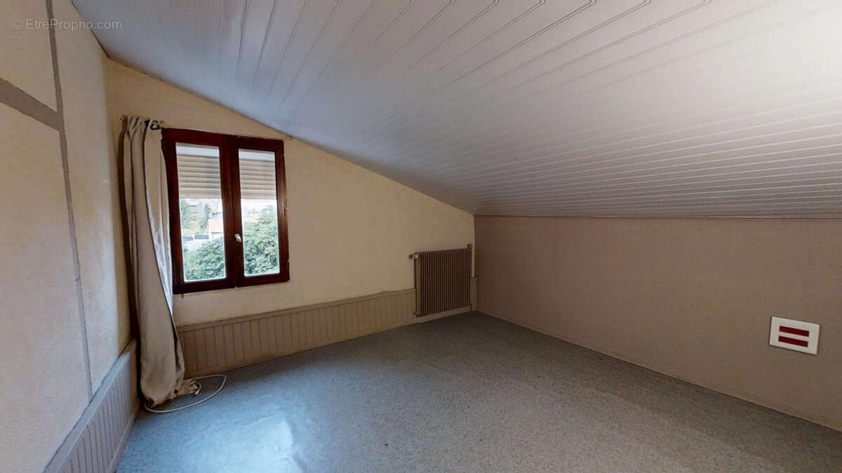 Maison à SAINTE-FLORINE