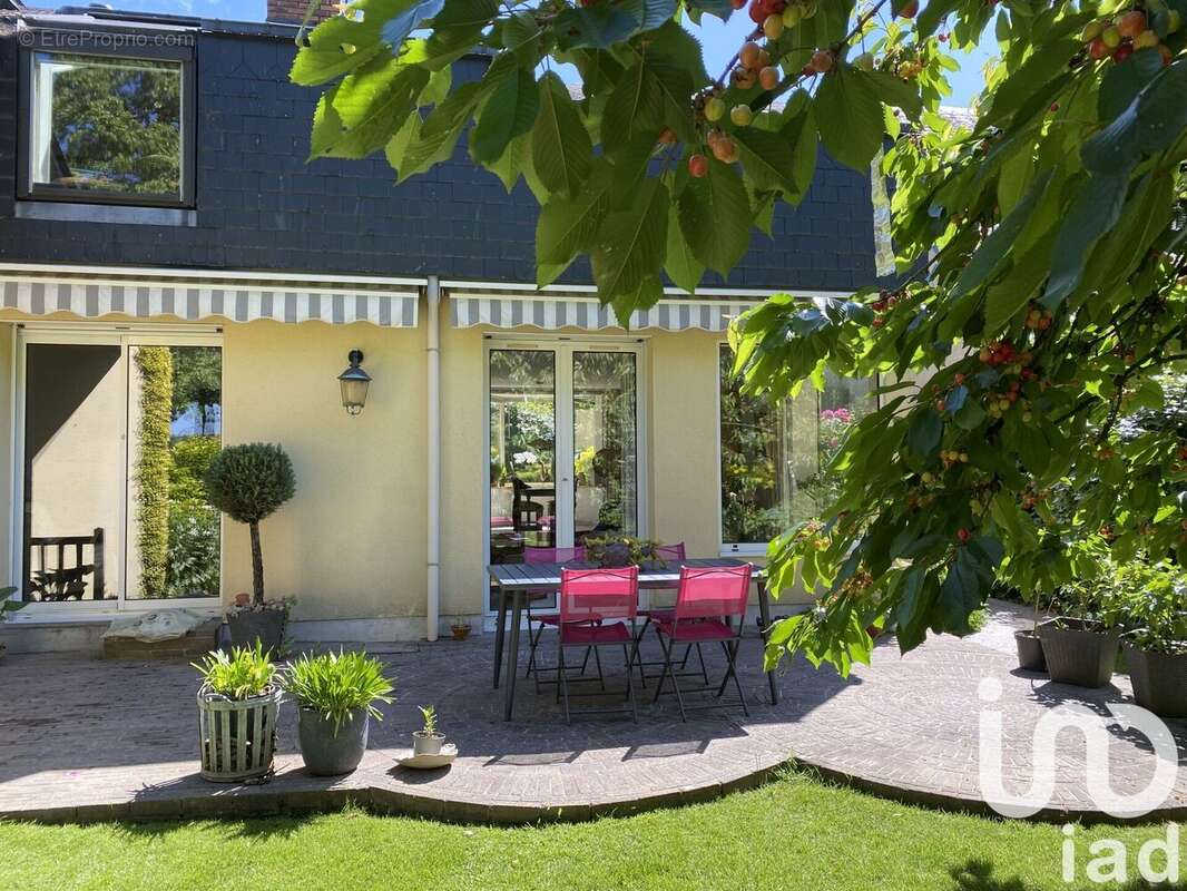 Photo 2 - Maison à MONT-SAINT-AIGNAN