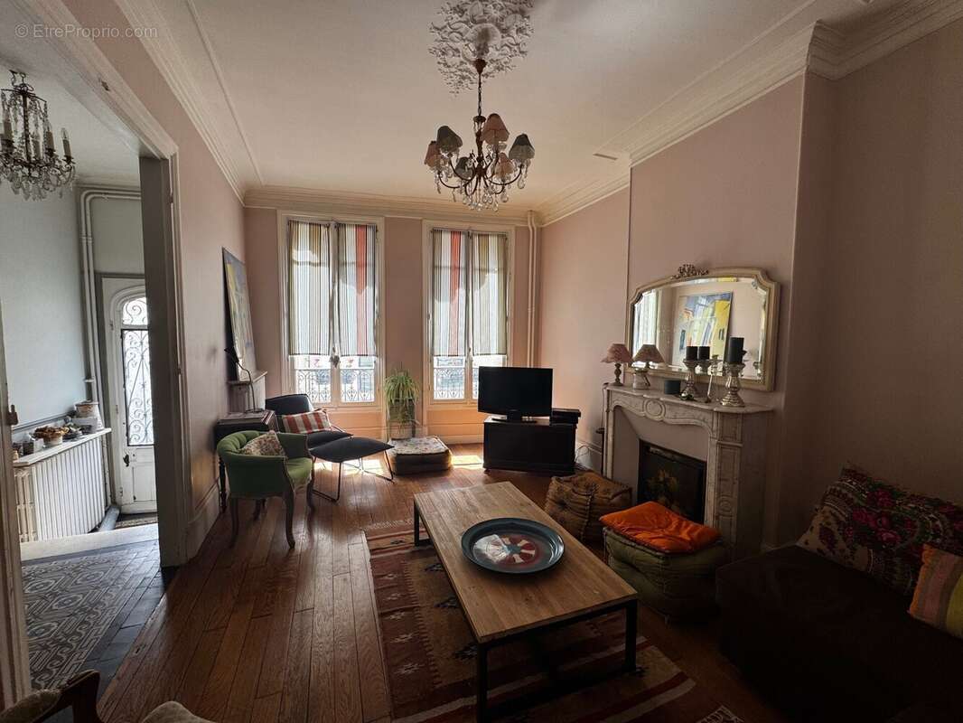 Maison à FONTAINEBLEAU