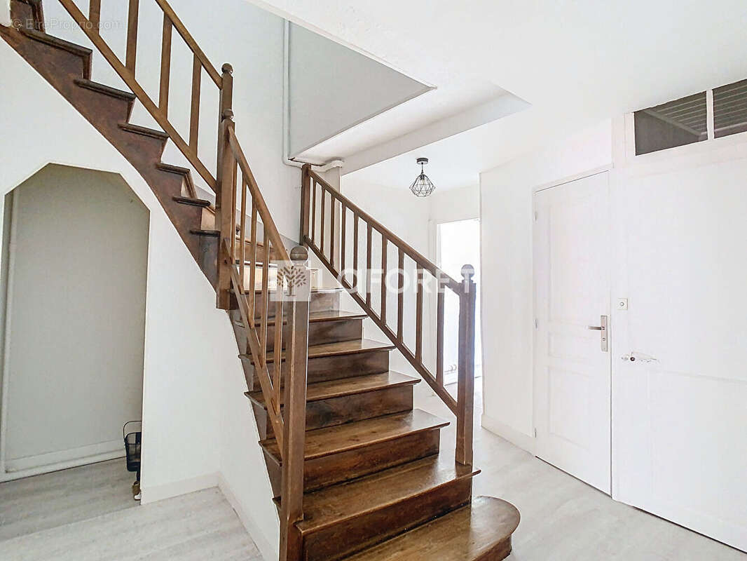 Appartement à NEUFCHATEAU
