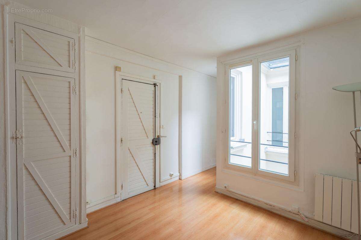 Appartement à PARIS-5E