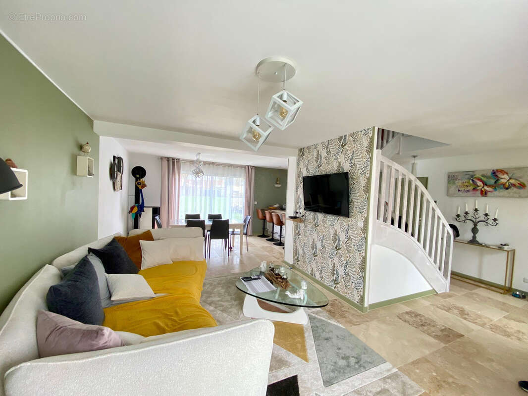 Maison à ARNOUVILLE-LES-MANTES