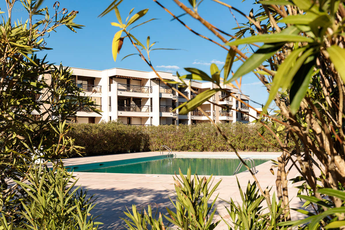 Appartement à MANDELIEU-LA-NAPOULE